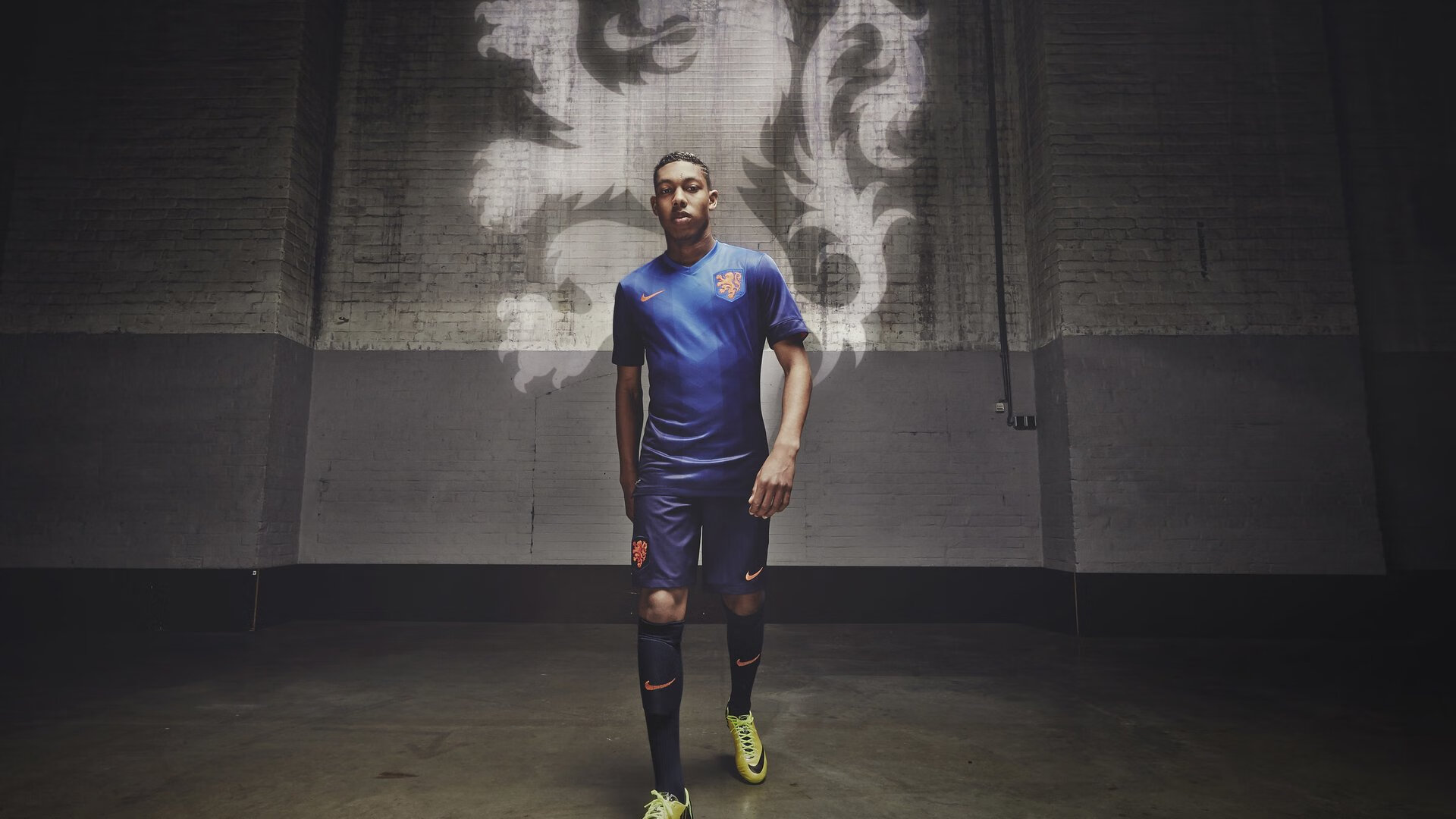 开云APP-福登魔法撕裂防线，当澳大利亚战术遇上尼斯的无解方程式  第2张